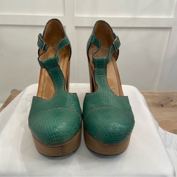 Nicole Relish Green T-Strap platform shoes - Picture 4 of 13